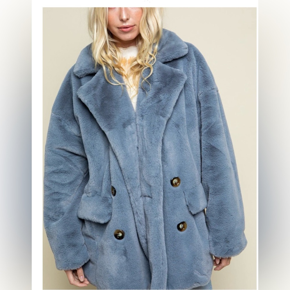 NWT faux fur teddy jacket light ash blue size large
